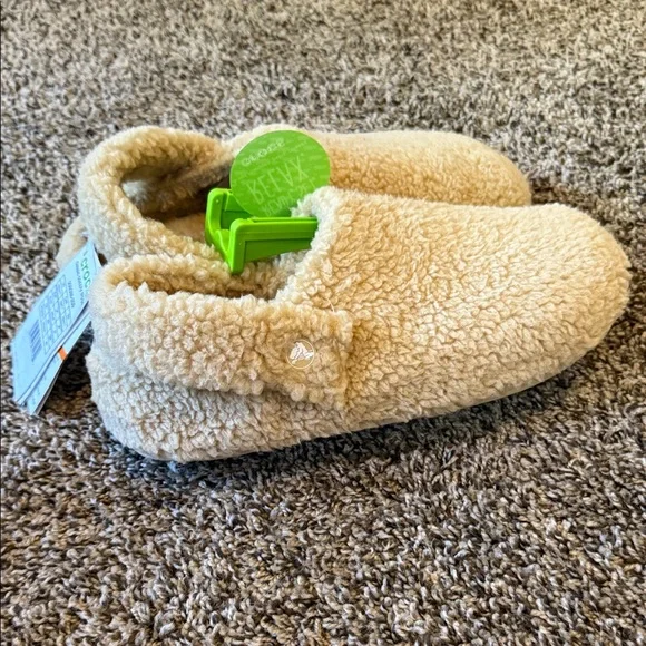 CROCS Slippers in Cream - Picture 3 of 5